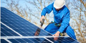 Installation Maintenance Panneaux Solaires Photovoltaïques à Beauvene